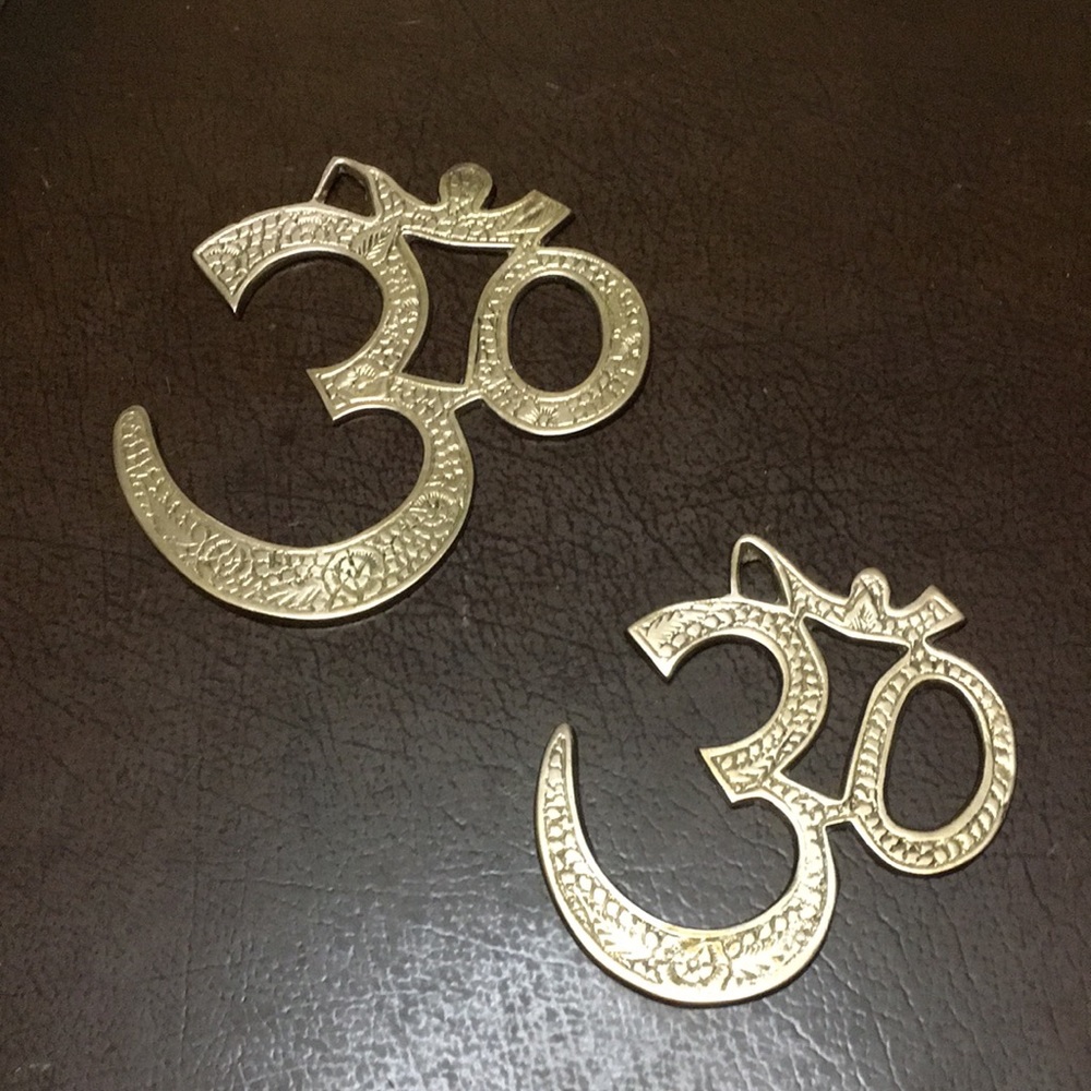 Set 2 Metal Om wall hanging 4” tall and 3 1/2”